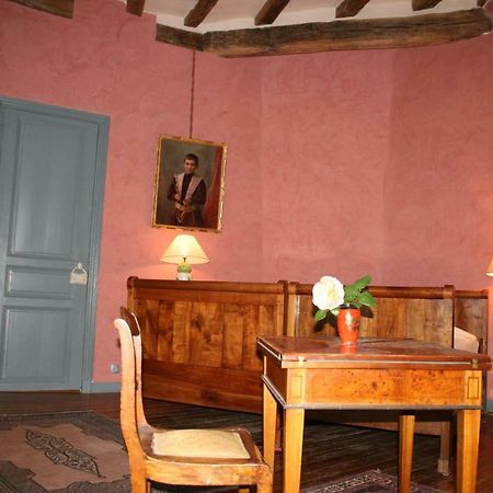 Bed and Breakfast Château de la Roche Martel à Roiffé Extérieur photo